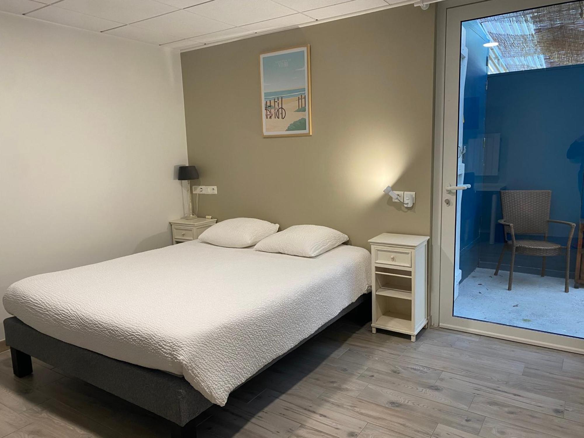 Logis Hotel Le Clos Pite プレシャック エクステリア 写真