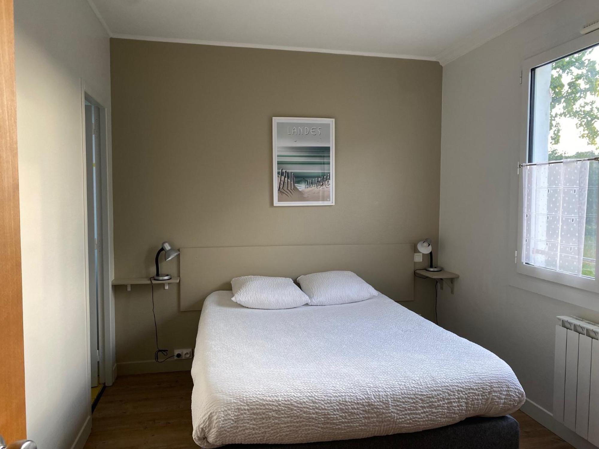 Logis Hotel Le Clos Pite プレシャック エクステリア 写真